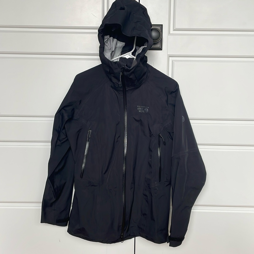 Women’s Mountain Hardware Dry Q Elite shell